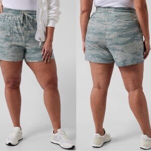 Athleta Women's Farallon pull-on Shorts 1X